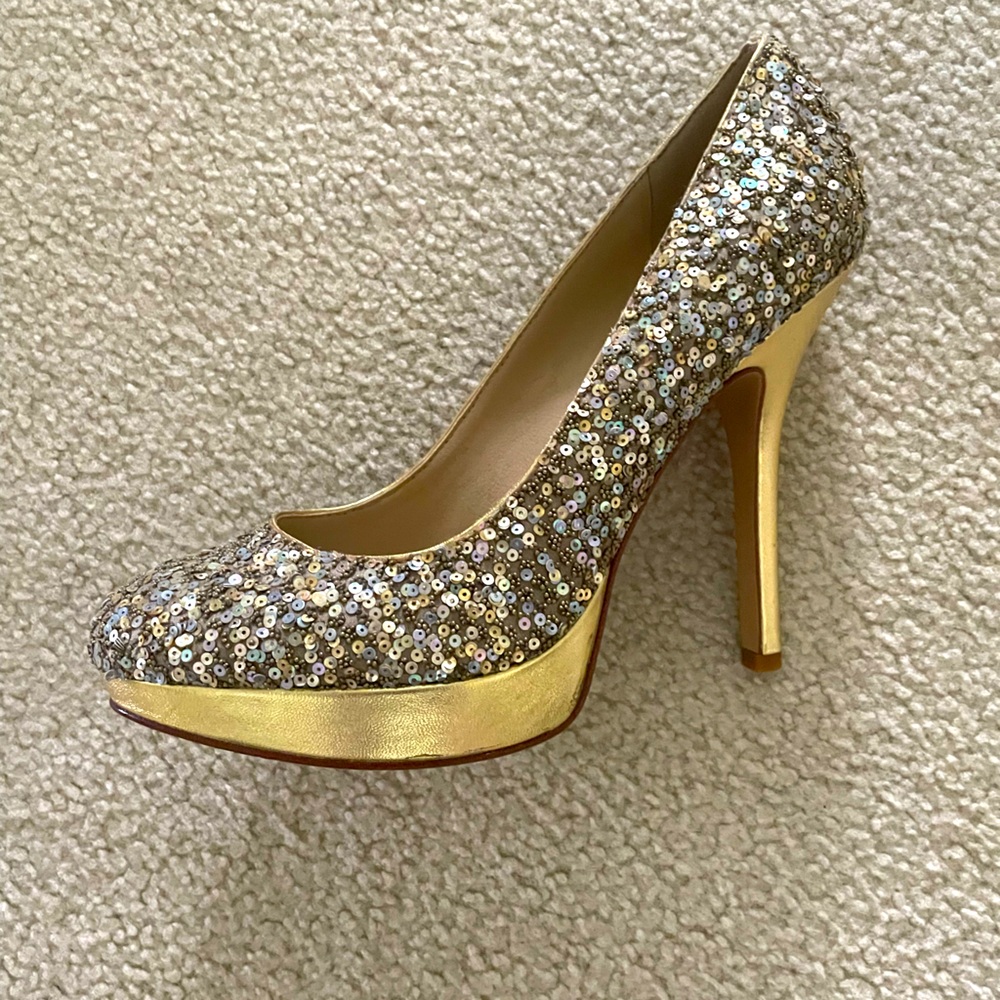 Joan and David vintage heel